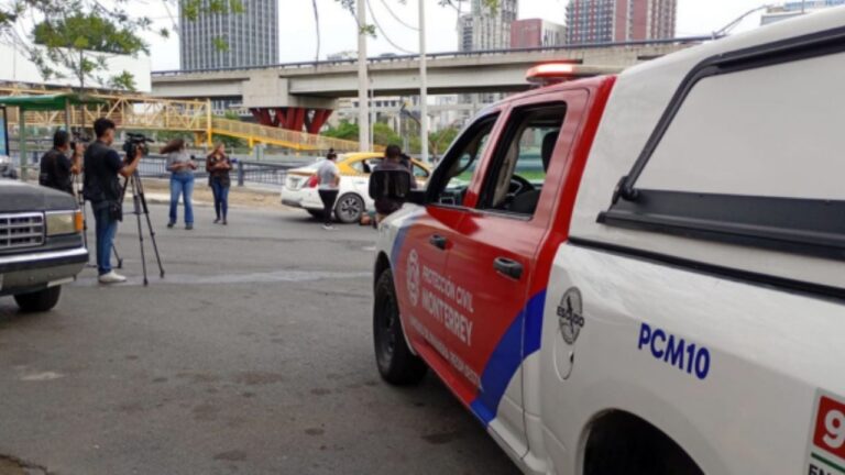 Pasajero de ecotaxi resulta con contusión en el cráneo tras accidente en avenida Morones Prieto de Monterrey