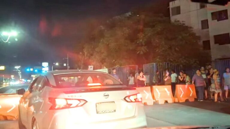 Apagones en Nuevo León escalan a bloqueos: familias llevan hasta cinco días sin electricidad