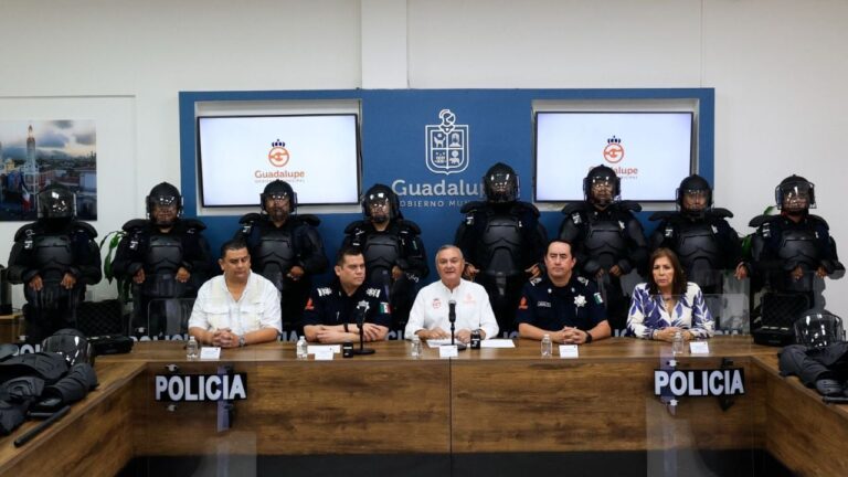 Guadalupe refuerza a su policía con 300 cámaras corporales, tasers y equipo antimotín