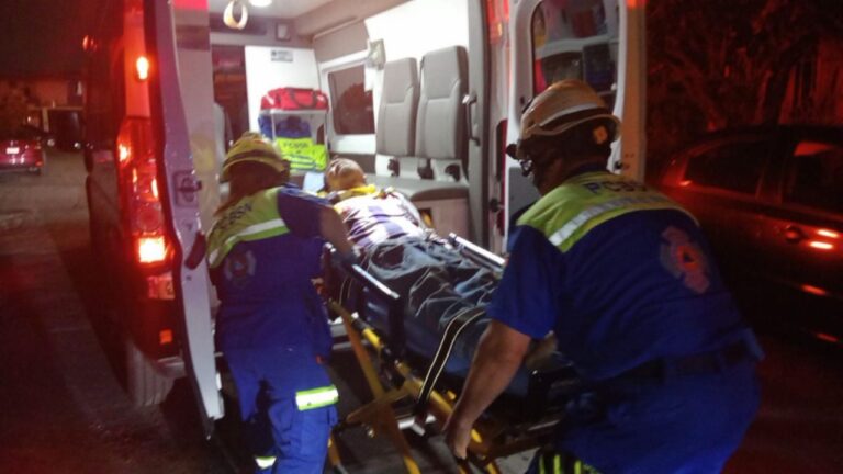 Hombre de 54 años cae de una placa durante la madrugada en San Nicolás de los Garza