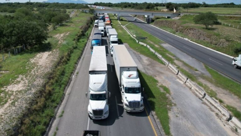 Transportistas anuncian megabloqueo nacional el 24 de junio de 2026
