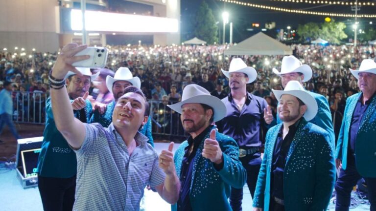 Más de 10 mil personas celebraron el Día del Padre en García, Nuevo León, con el Pa'l Viejón de Oro Fest 2.0