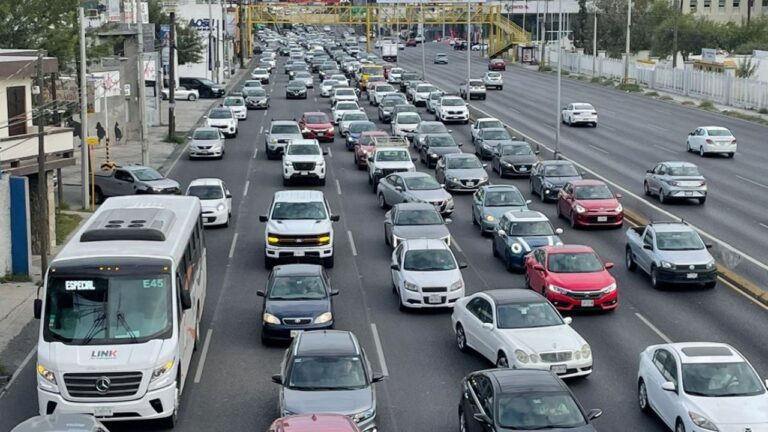 La congestión vehicular en Nuevo León se duplicó en tres años y ya es la principal preocupación de movilidad