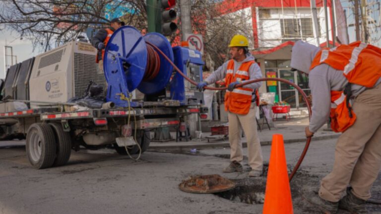 Monterrey avanza al 76% de su meta anual de desazolve: 475 mil metros de red sanitaria intervenidos