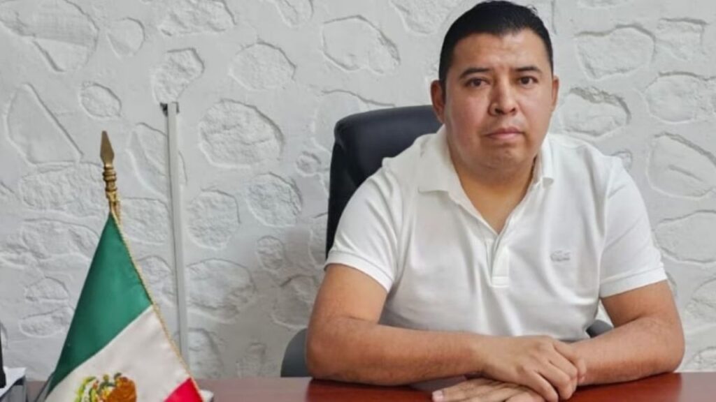 Asesinan a alcalde de Temoac en palacio municipal de Morelos Palacio municipal de Temoac, Morelos, donde fue asesinado el alcalde Valentín Lavín Romero