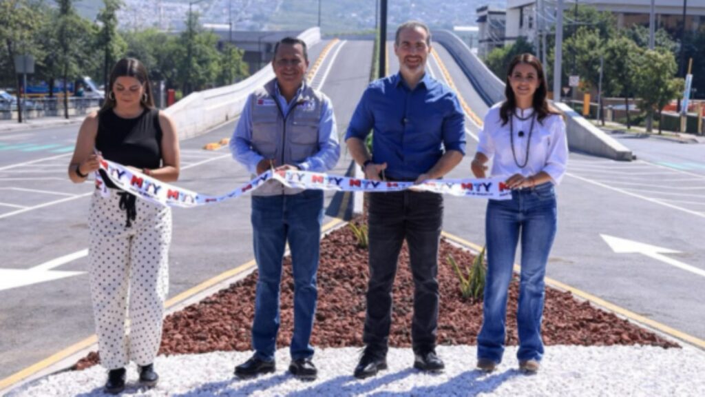 Paso Superior Vehicular La Rioja inaugurado en Carretera Nacional como parte del Circuito Vial El Huajuco en Monterrey