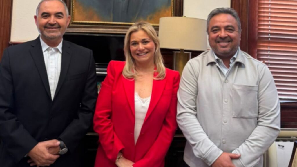 Víctor Pérez y Maru Campos en reunión estratégica del PAN para elecciones 2027