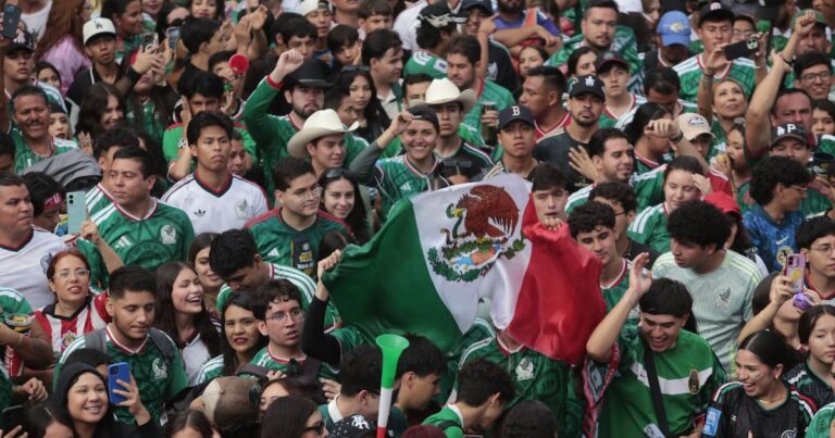 Brugada y Samuel García amplían puntos de transmisión gratuita para México vs. Inglaterra en CDMX y Nuevo León