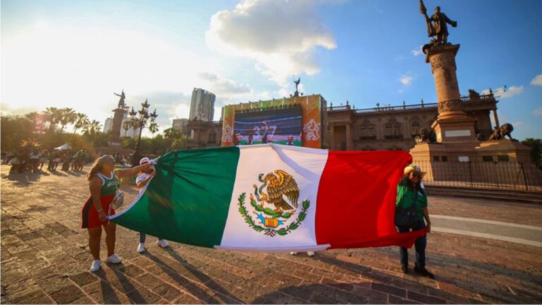 Nuevo León abre más sedes gratuitas para ver México vs Inglaterra ante saturación del Fan Fest Nuevo León abre más sedes gratuitas para ver México vs Inglaterra ante saturación del Fan Fest