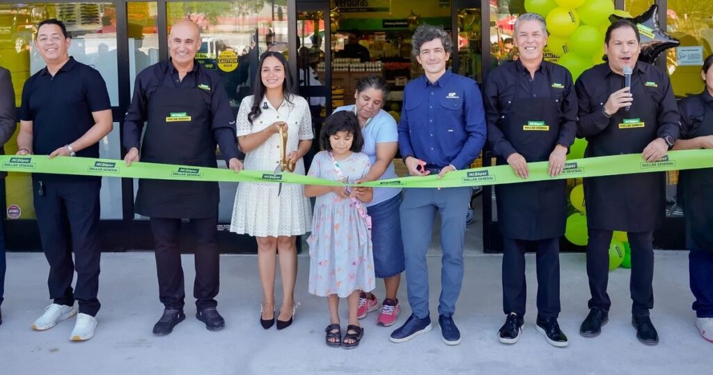 Desarrollo empresarial en Juárez Nuevo León con nuevas tiendas, restaurantes y empresas manufactureras que generan empleos