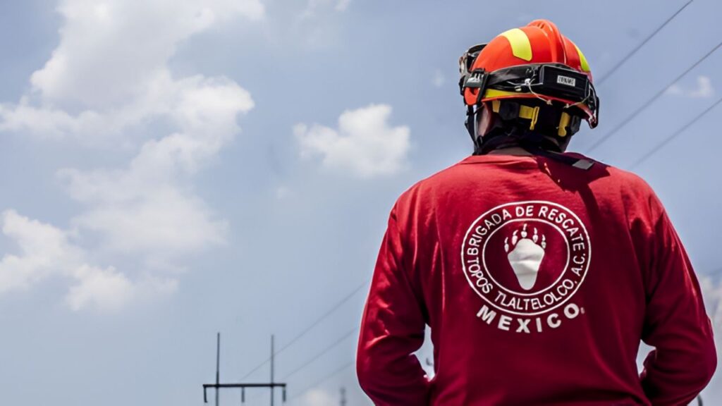 Topos Tlatelolco cancela viaje a Colombia: cómo ayudarán desde México Brigada de Rescate Topos Tlatelolco preparando envío de ayuda humanitaria para Colombia