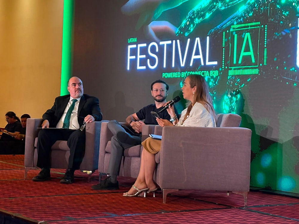 IA Nuevo León 2026: 12.6% adopción, pymes rezagadas al 6% Gráfica de adopción de inteligencia artificial en empresas de Nuevo León mostrando la brecha entre grandes corporativos y pymes