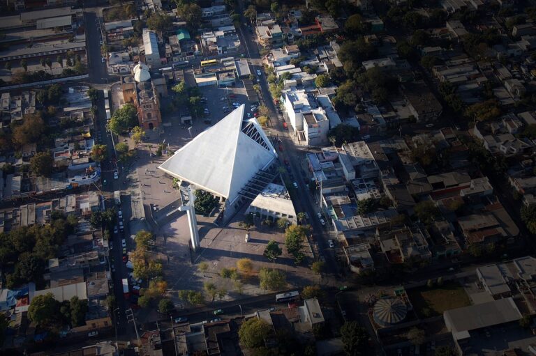 Colonia Independencia y Basílica de Guadalupe, Monterrey